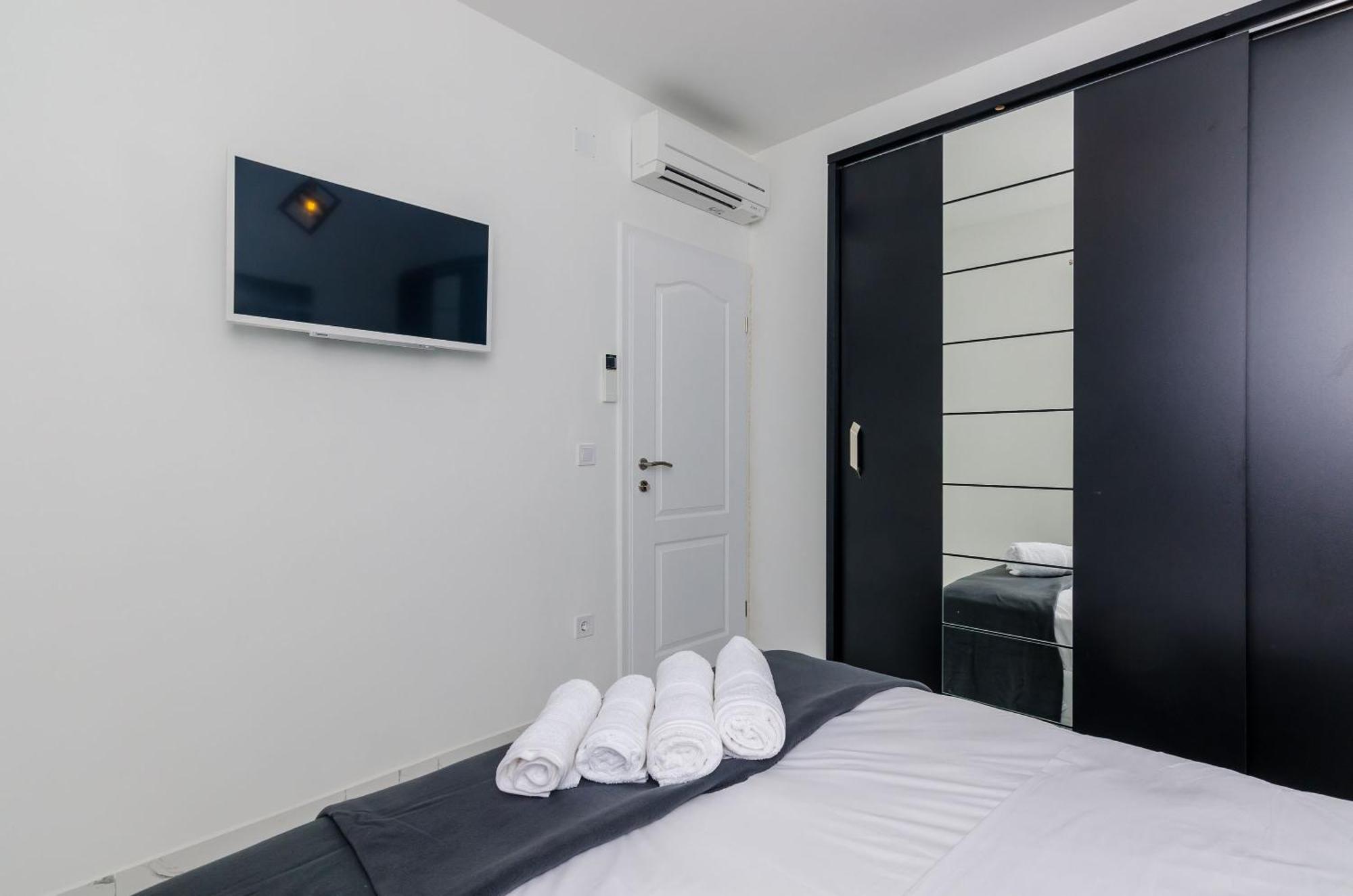 Mata Family Apartments Molunat Habitación foto